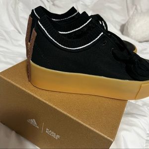 Adidas black shoe